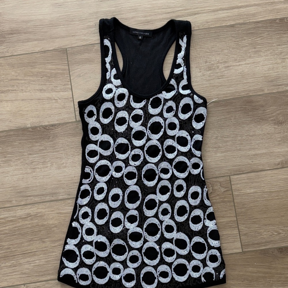 Love Culture black and white ribbed tank top with sequins design on front small